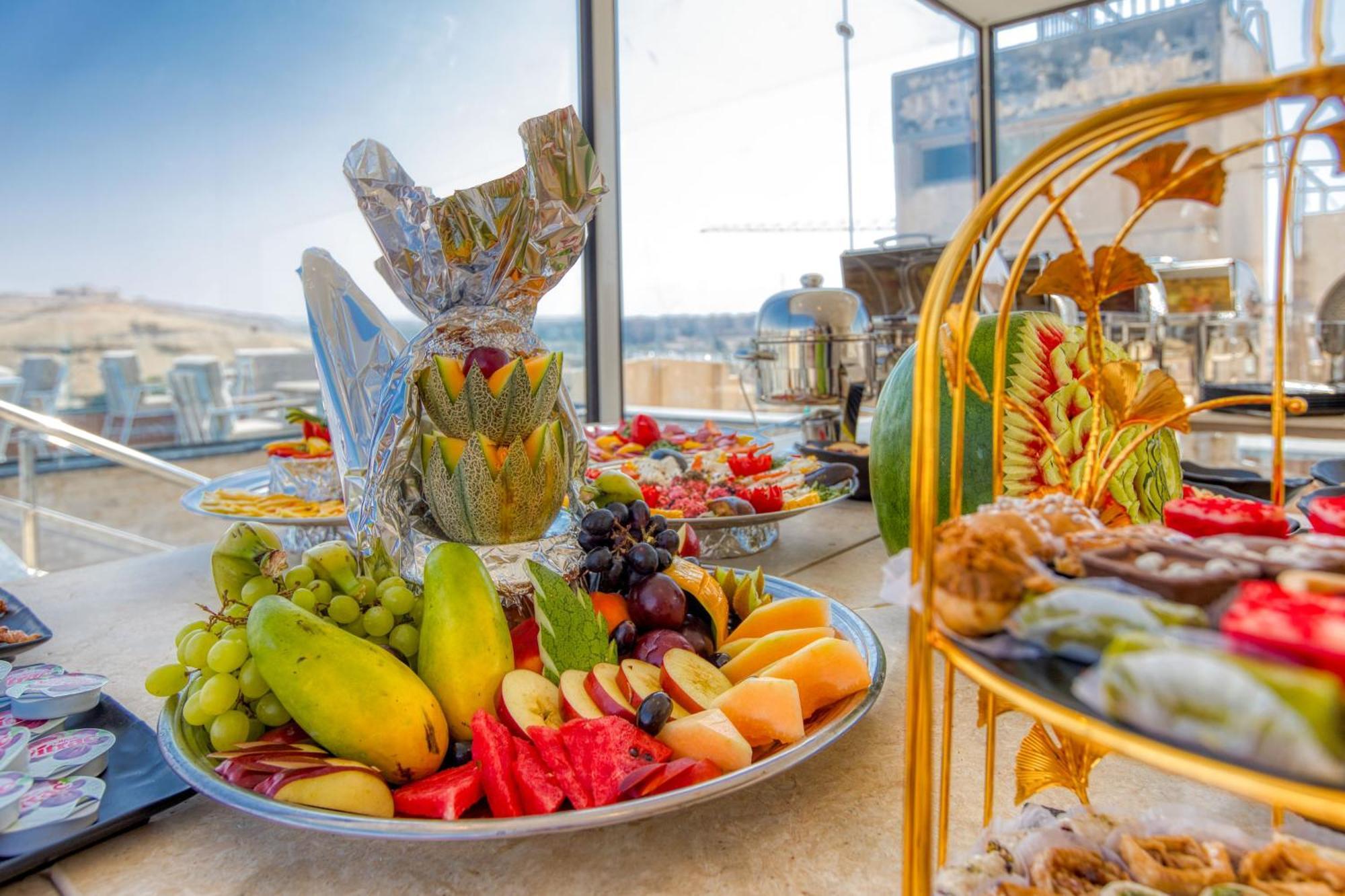 Gaia Pyramids Hotel Kafret el-Gabal المظهر الخارجي الصورة