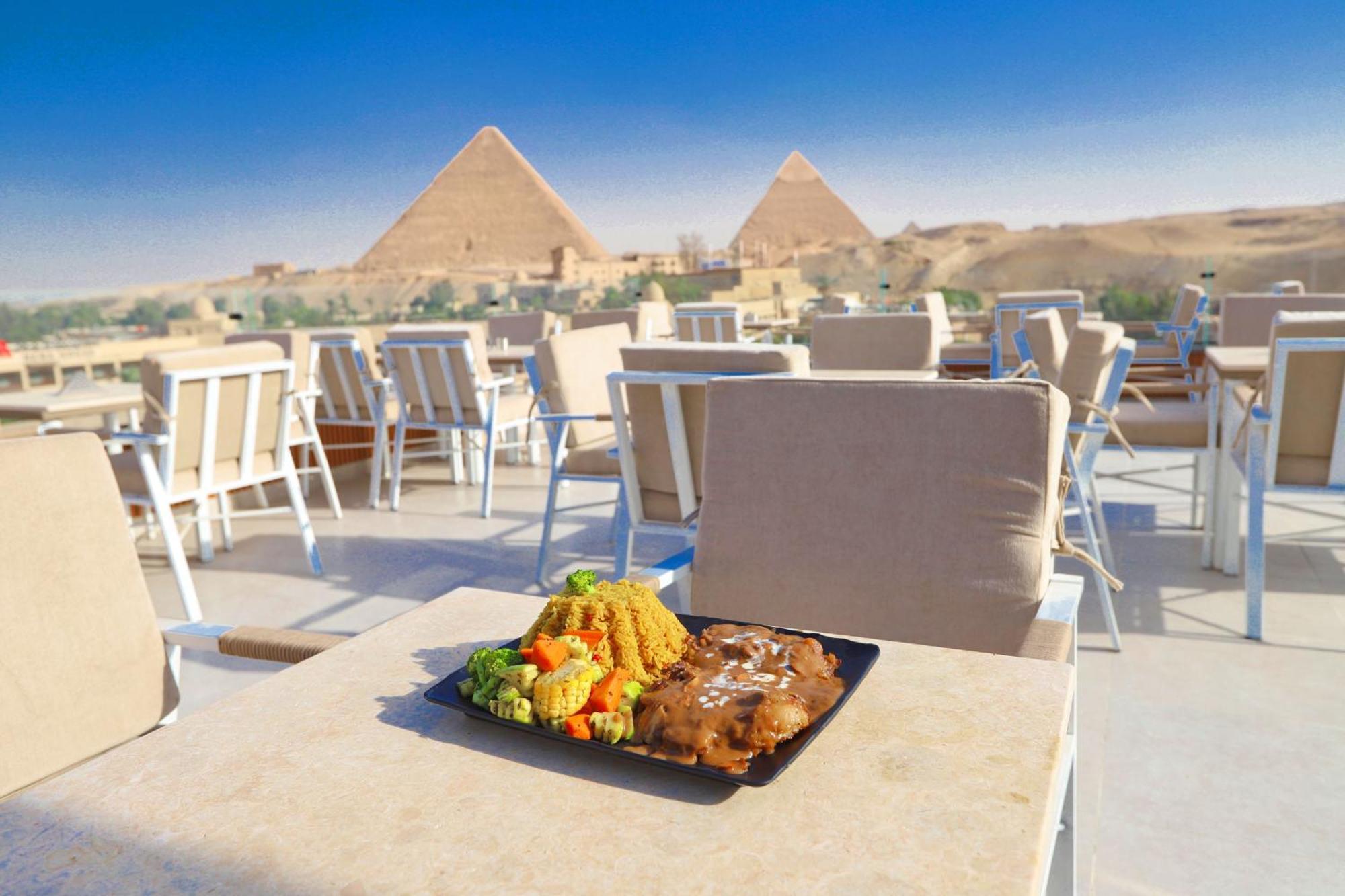 Gaia Pyramids Hotel Kafret el-Gabal المظهر الخارجي الصورة