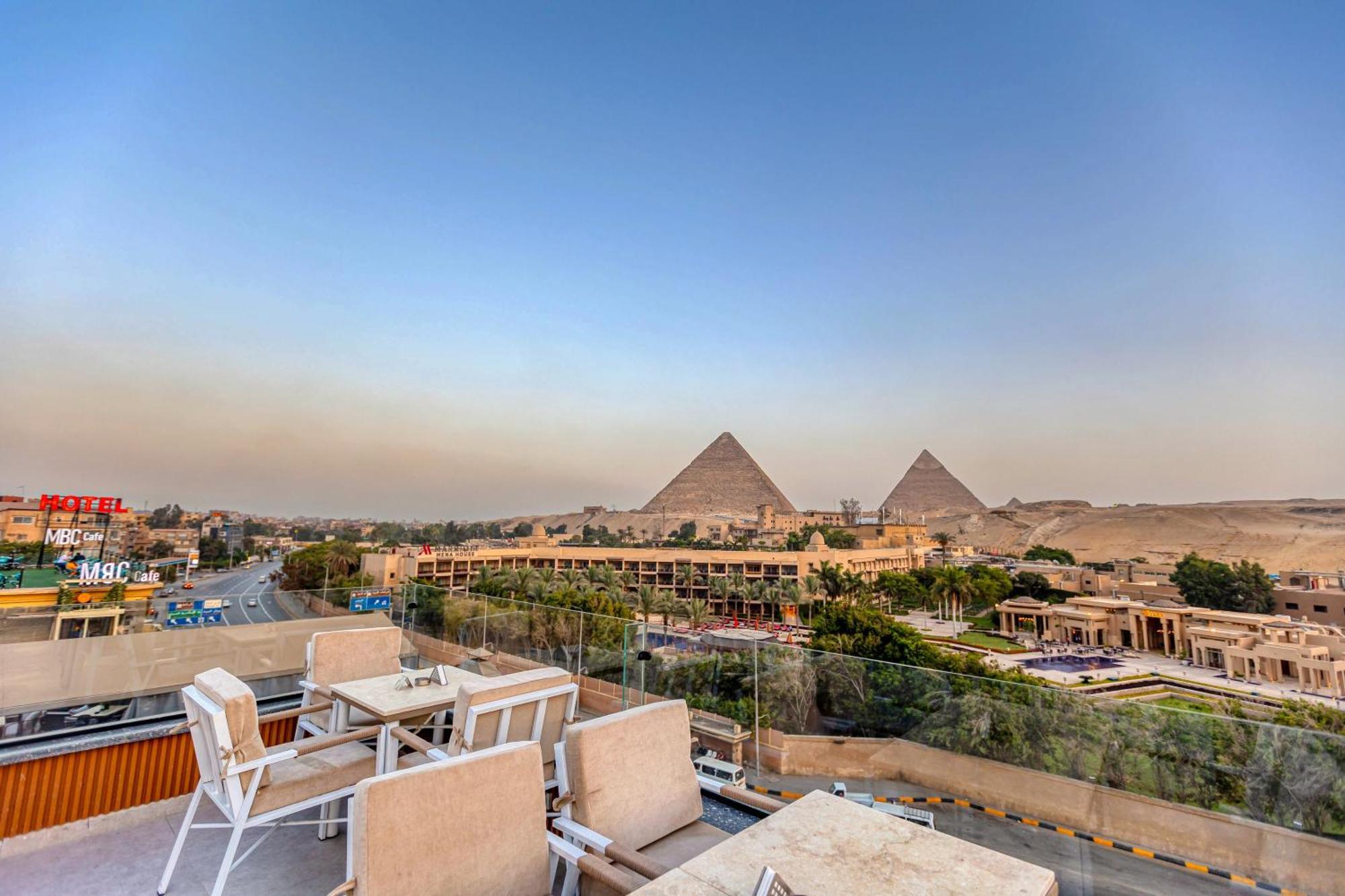 Gaia Pyramids Hotel Kafret el-Gabal المظهر الخارجي الصورة
